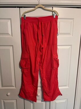 Lululemon Athletica Pink Dance Studio Relaxed-Fit MR Cargo Pant